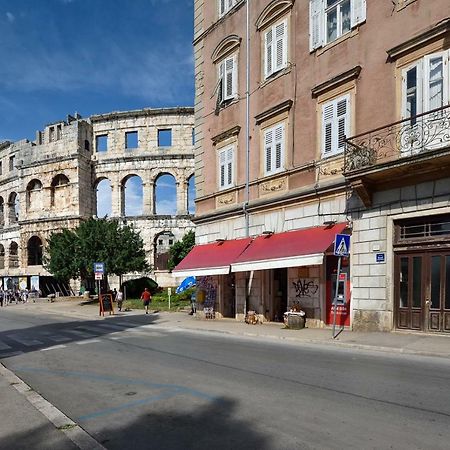Apartment 20M From Arena Пула Экстерьер фото
